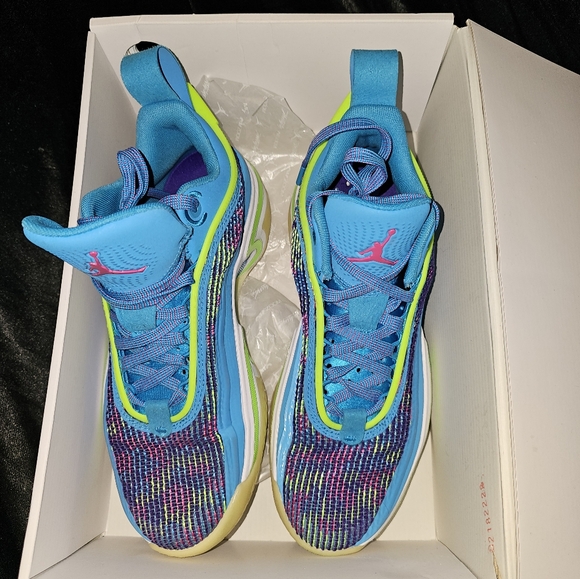 2022 Luka Doncic x Air Jordan 36 Low 'Laser Blue' size 6.5 box included - Picture 11 of 13